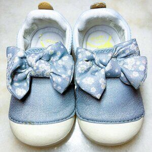 Stride Rite Soft Motion Atlas Chambray Sneaker/MaryJane's Walkers Size 6M